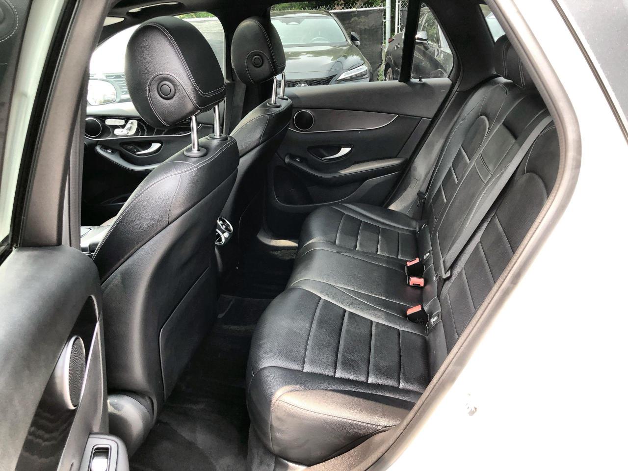 2020 Mercedes-Benz GLC 300 PANO.ROOF, NAVI, NIGHT PKG, MIRROR PKG Photo