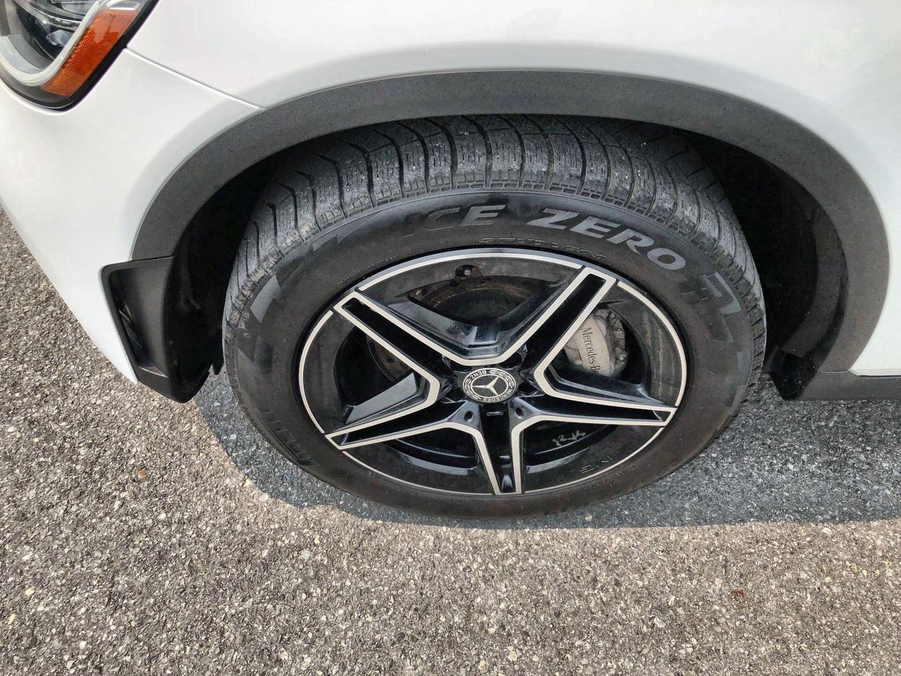 2020 Mercedes-Benz GLC 300 PANO.ROOF, NAVI, NIGHT PKG, MIRROR PKG Photo