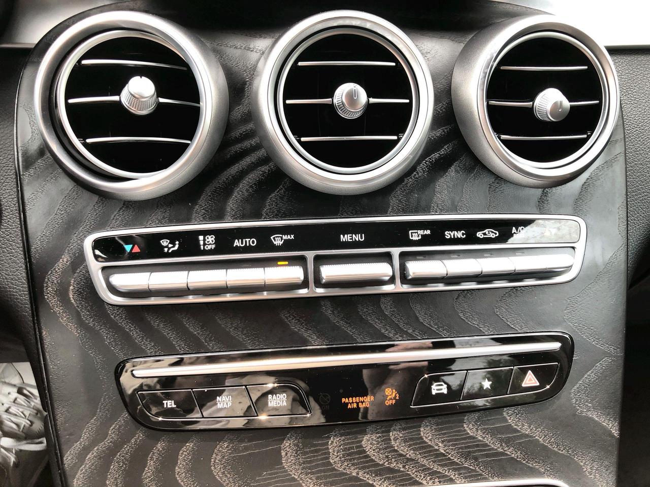 2020 Mercedes-Benz GLC 300 PANO.ROOF, NAVI, NIGHT PKG, MIRROR PKG Photo