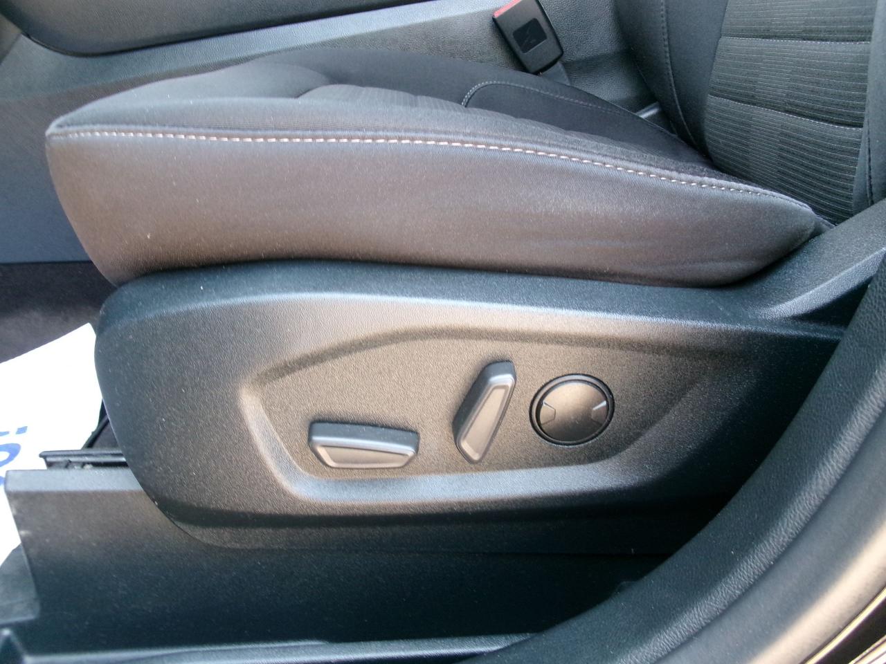 12600583