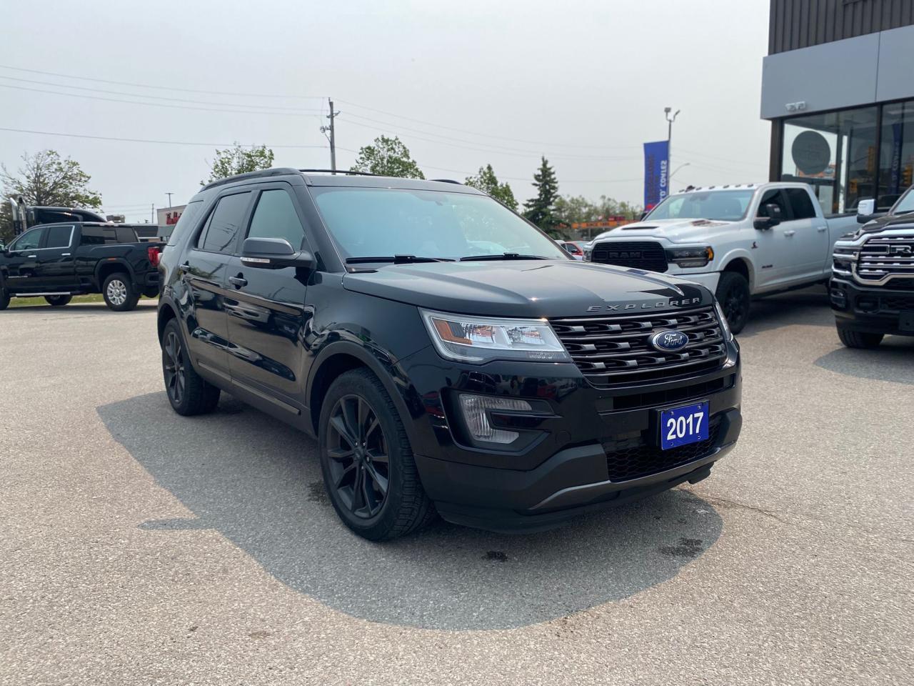 2017 Ford Explorer XLT 4x4 ~Heated Leather ~Cam ~Bluetooth ~Moonroof Photo4