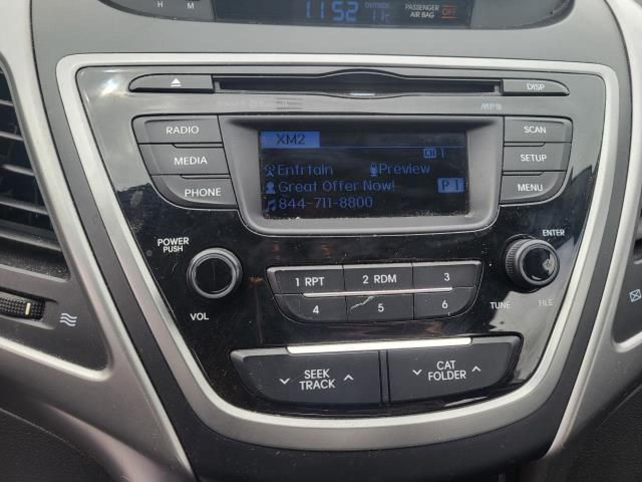 2016 Hyundai Elantra GL Photo13