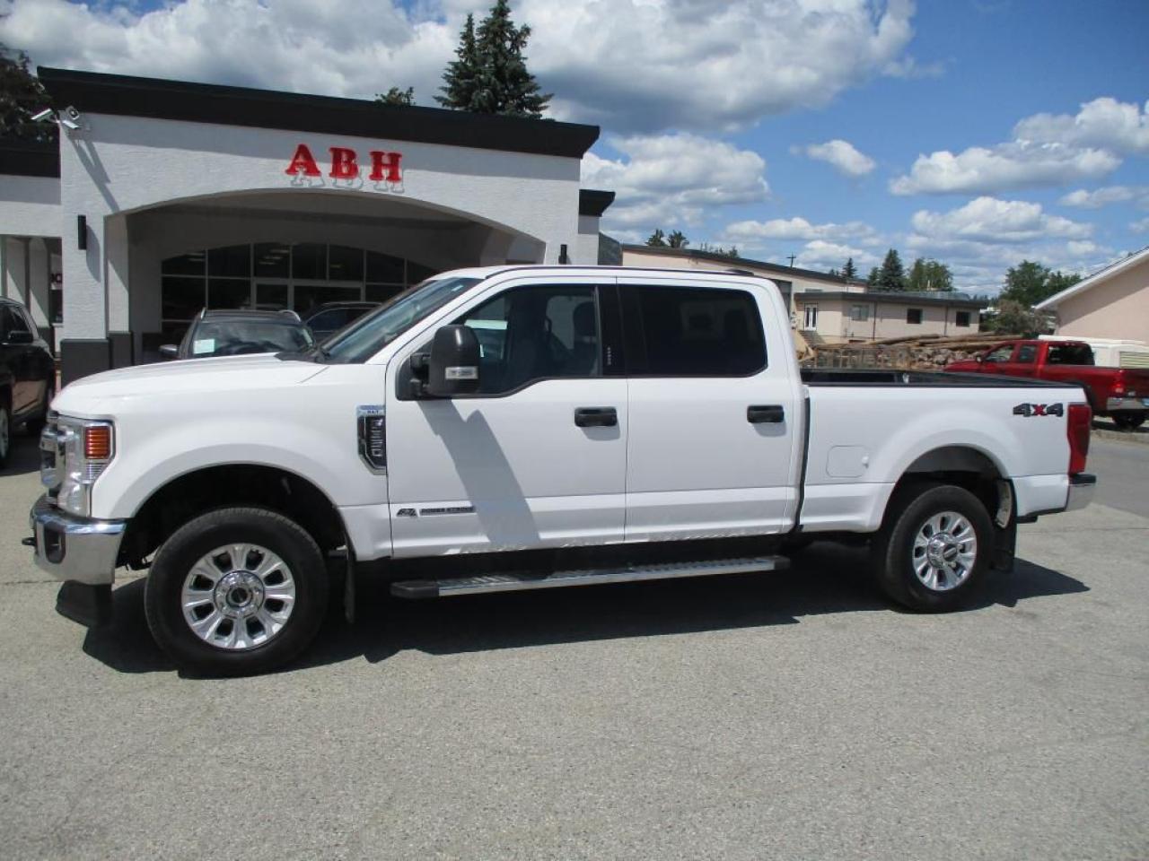 2020 Ford F-350 SD XLT CREW 4X4 DIESEL Photo2