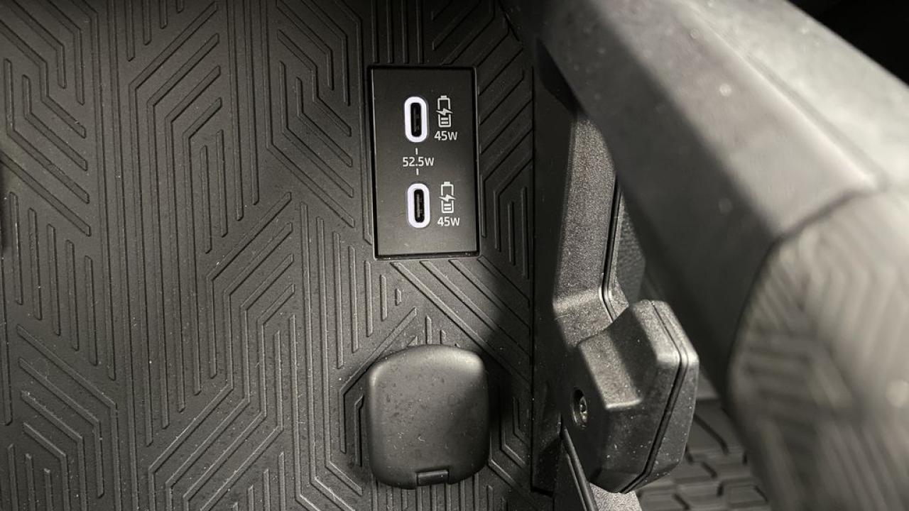 12600721