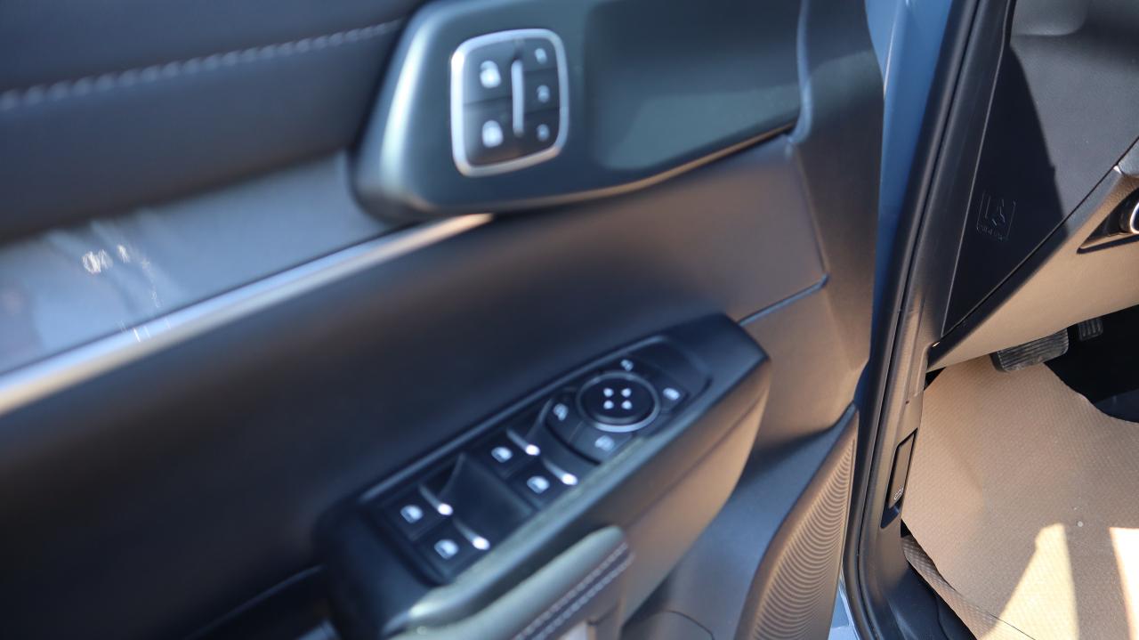 2024 Ford Ranger LARIAT Photo5