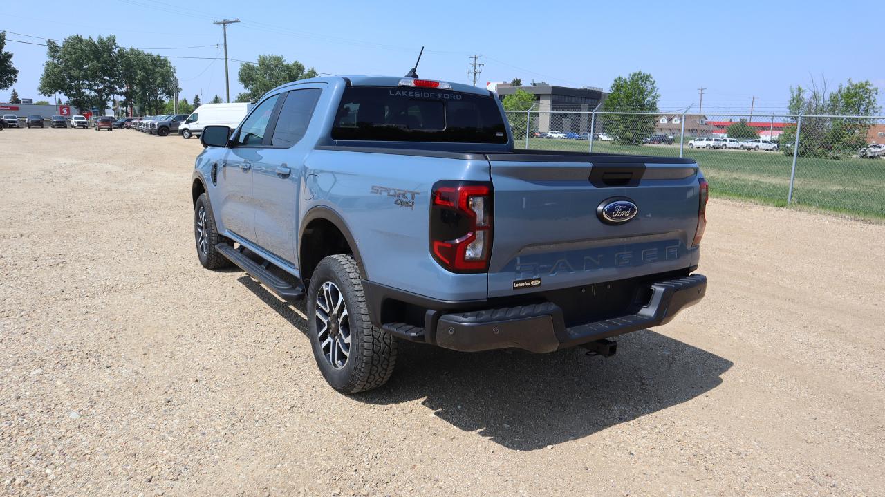 2024 Ford Ranger LARIAT Photo3