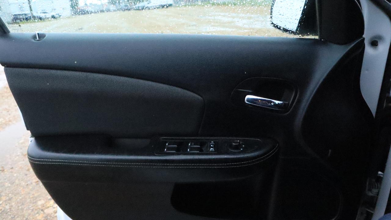 2013 Dodge Avenger base Photo5