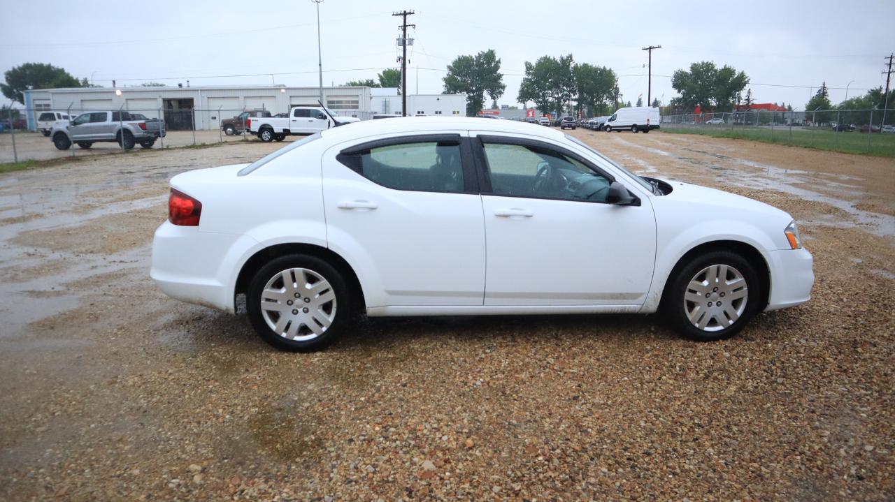 2013 Dodge Avenger base Photo5