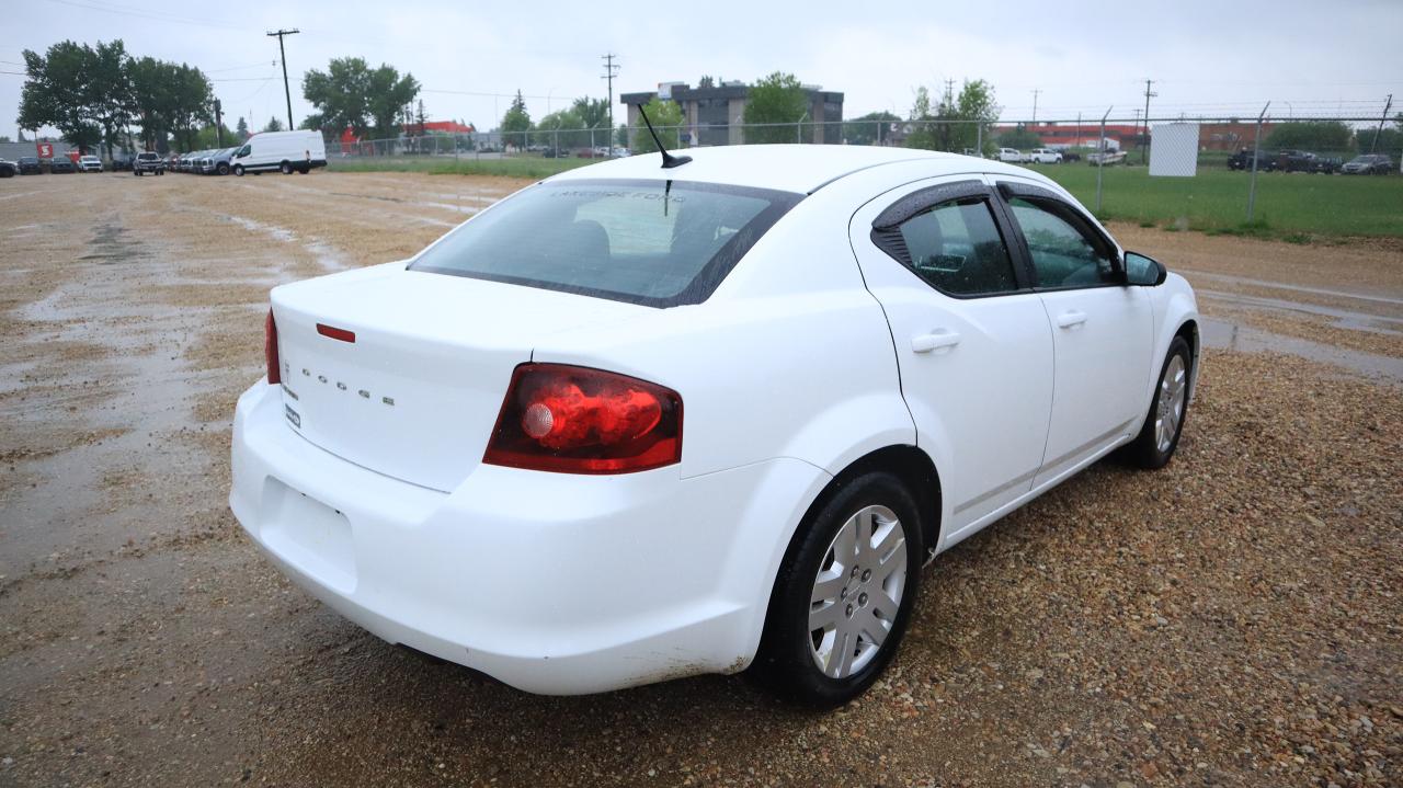 2013 Dodge Avenger base Photo5