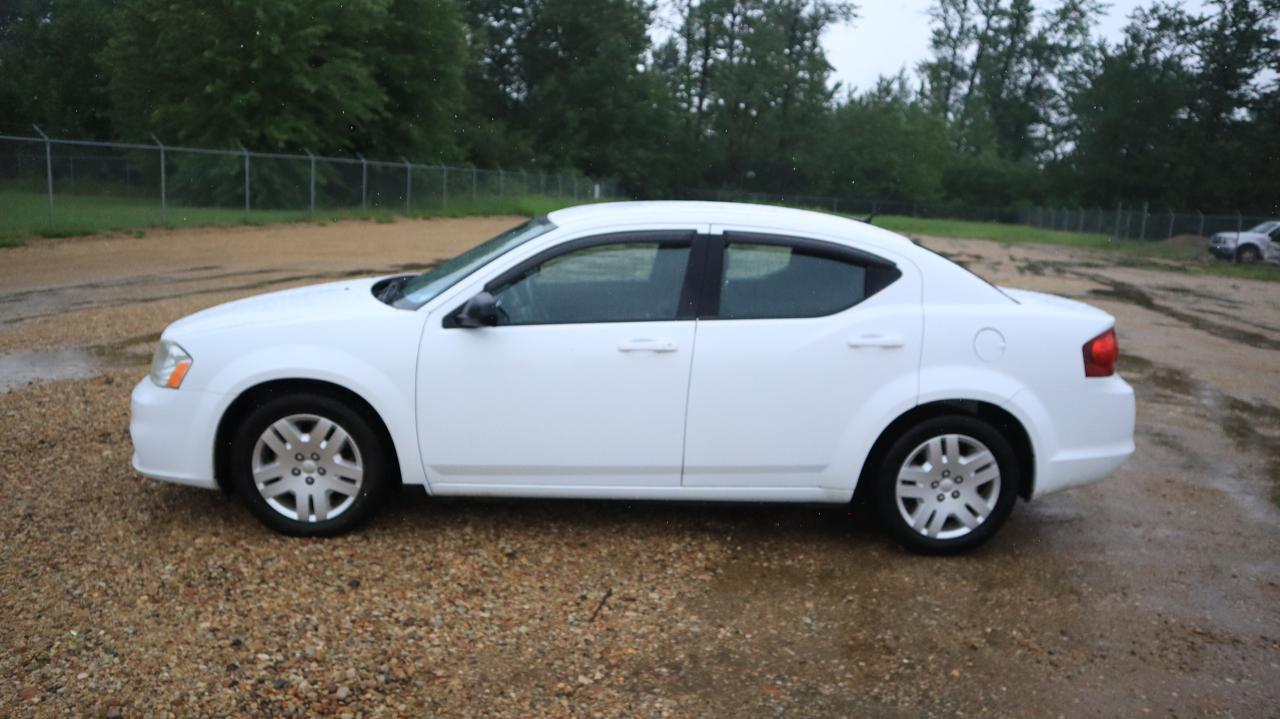 2013 Dodge Avenger base Photo2