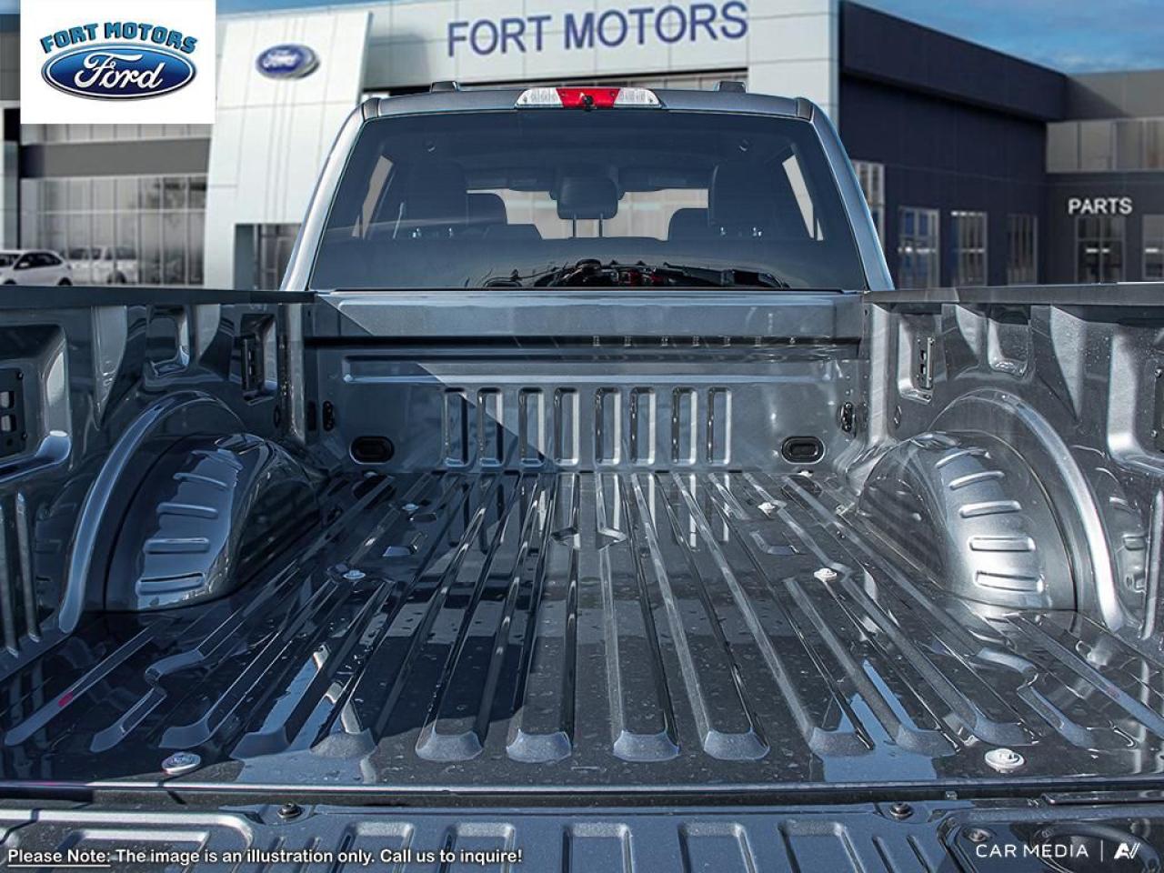 2025 Ford SUPERDUTY F-350® Lariat® Photo5
