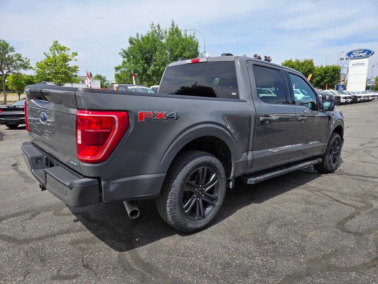 2021 Ford F-150 XLT Photo4