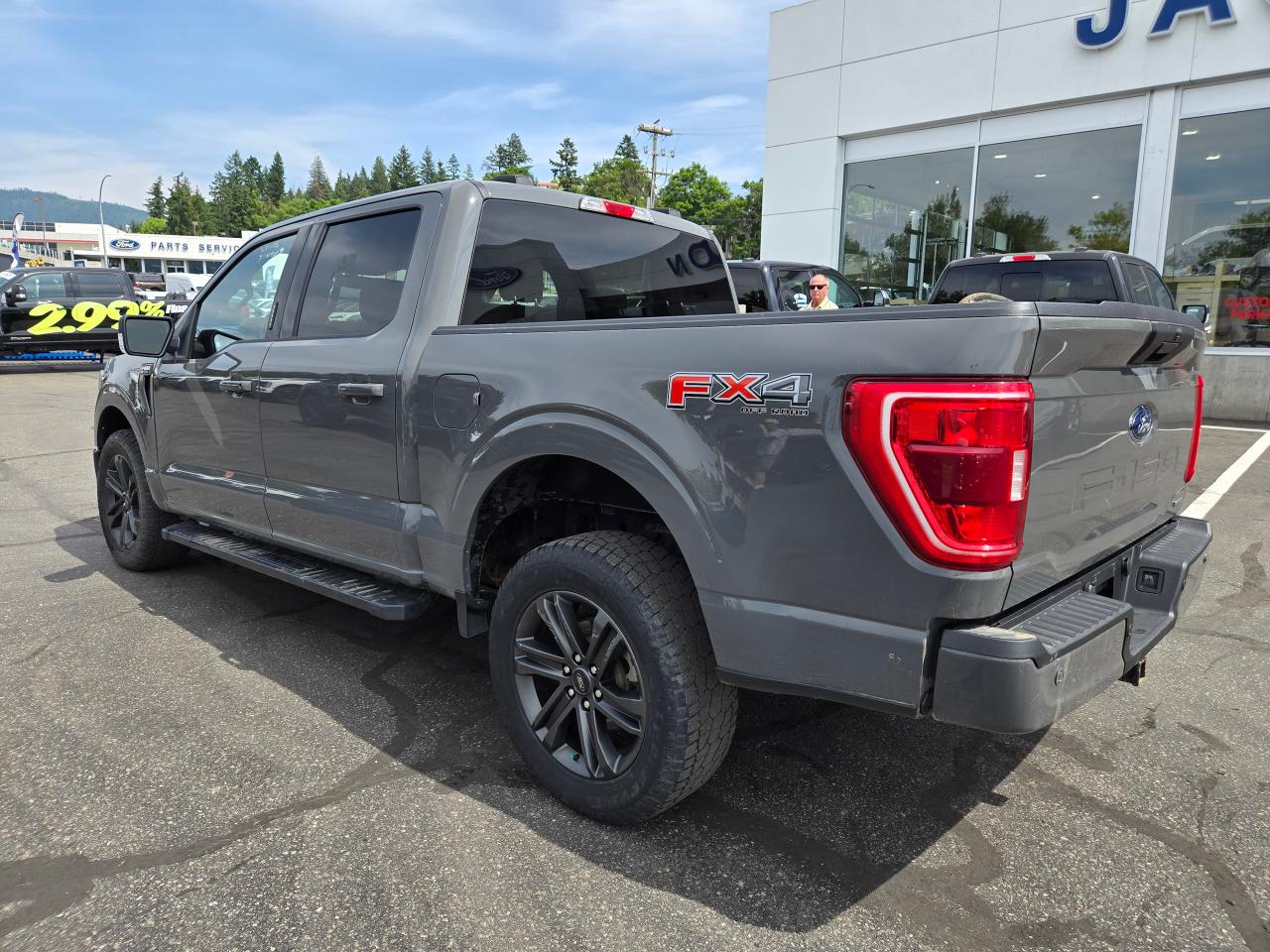 2021 Ford F-150 XLT Photo5