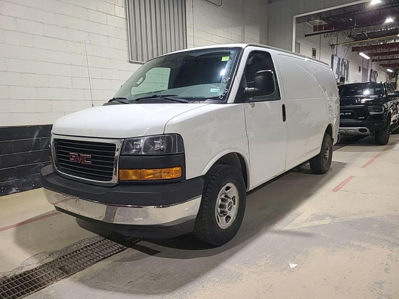 2017 GMC Savana 