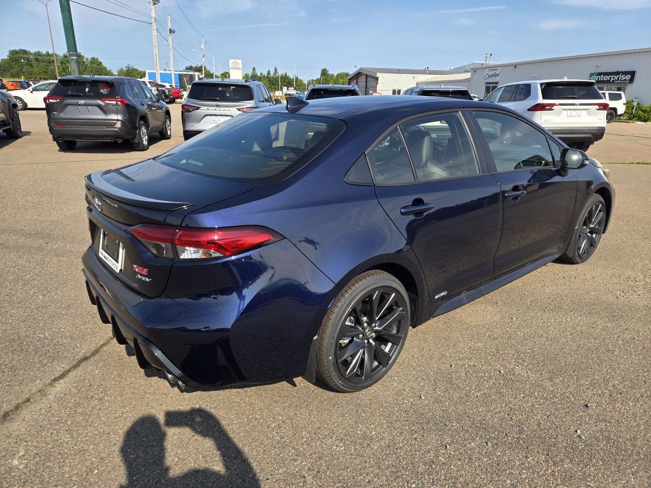 2025 Toyota Corolla COROLLA HYBRID XSE AWD Photo4