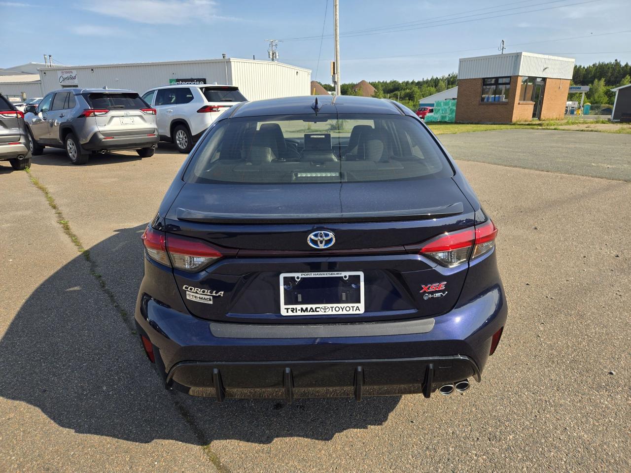 2025 Toyota Corolla COROLLA HYBRID XSE AWD Photo3