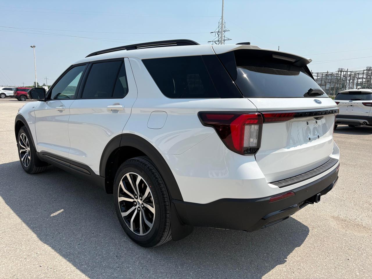 2025 Ford Explorer ST-LINE 4WD Photo5
