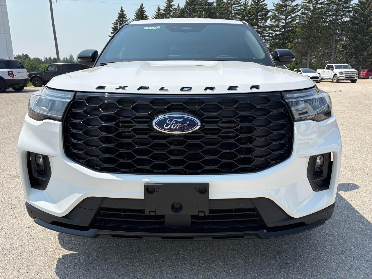 2025 Ford Explorer ST-LINE 4WD Photo2