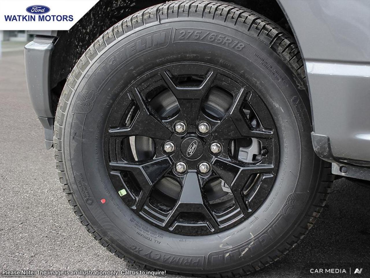 2025 Ford F-150 Lightning XLT Photo7