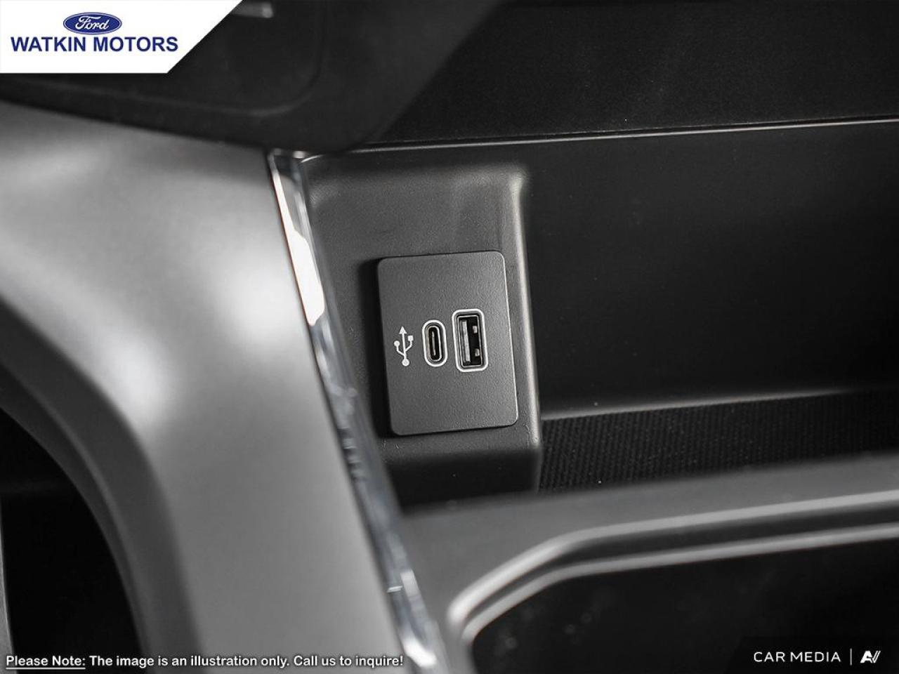2025 Ford F-150 Lightning XLT Photo26