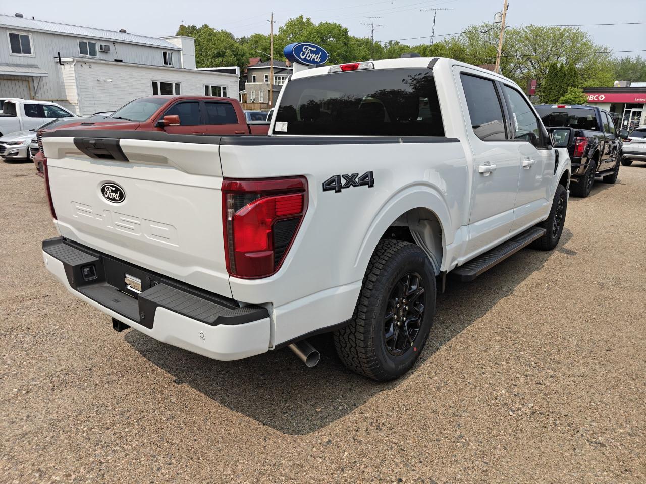 2025 Ford F-150 4X4 SUPERCREW XLT 2.7L 301A Photo