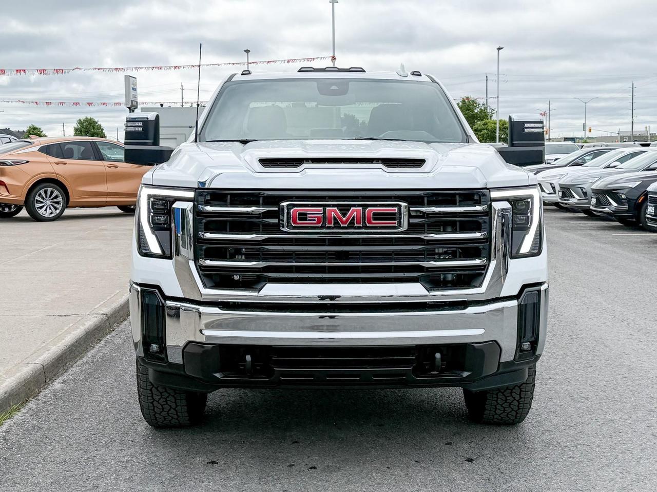 2025 GMC Sierra 2500 HD SLT DURAMAX 6.6L V8 WITH REMOTE START/ENTRY, HEATED SEATS, HEATED STEERING WHEEL, VENTILATED SEATS, BOSE SOUND SYSTEM, HD REAR VISION CAMERA Photo
