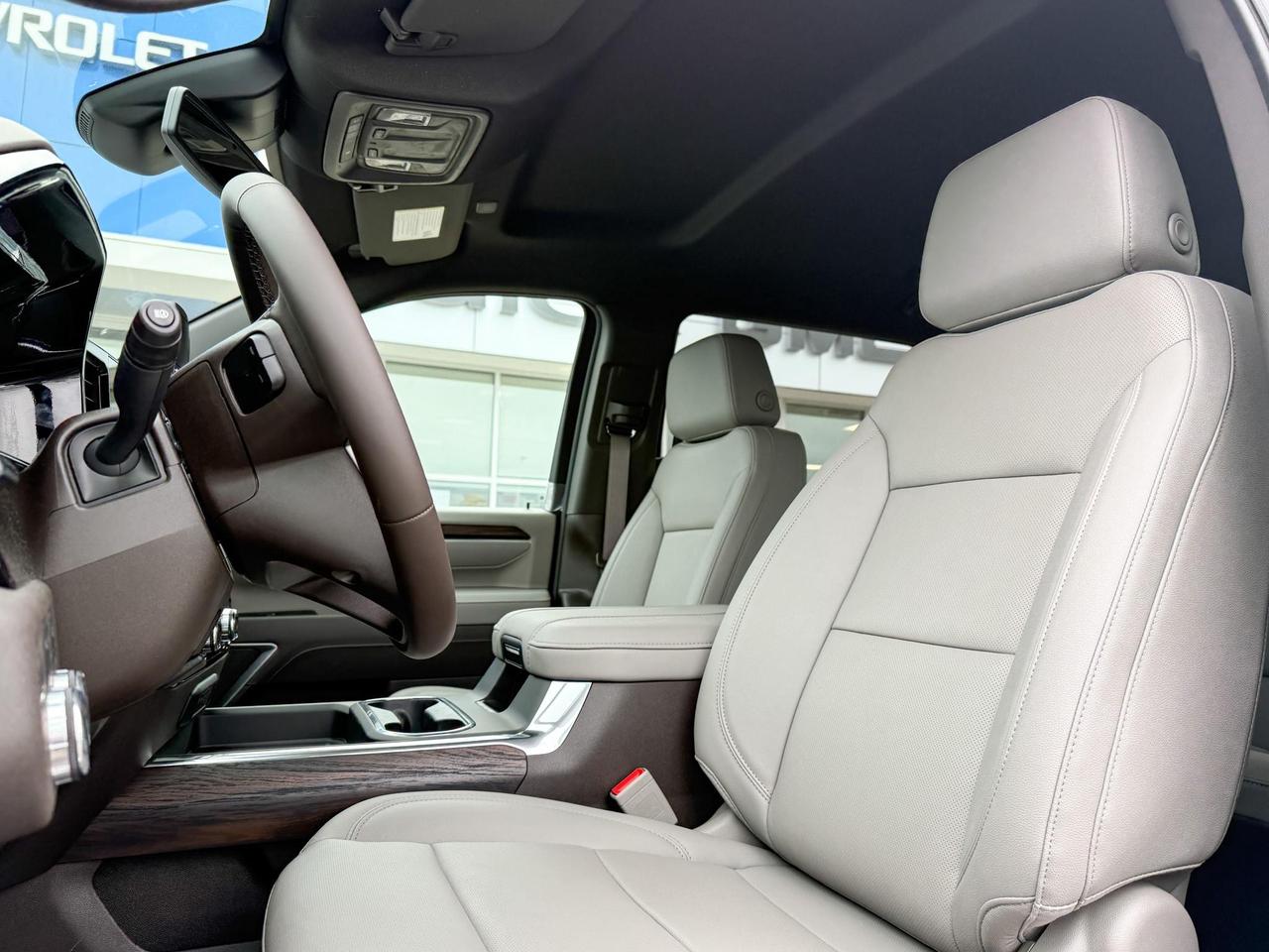 2025 GMC Sierra 2500 HD SLT DURAMAX 6.6L V8 WITH REMOTE START/ENTRY, HEATED SEATS, HEATED STEERING WHEEL, VENTILATED SEATS, BOSE SOUND SYSTEM, HD REAR VISION CAMERA Photo