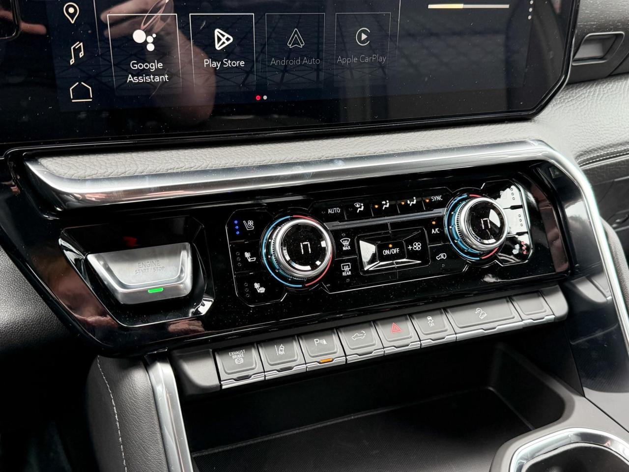 2025 GMC Sierra 2500 HD Denali DURAMAX 6.6L V8 WITH REMOTE START/ENTRY, HEATED SEATS, HEATED STEERING WHEEL, VENTILATED SEATS, HD SURROUND VISION Photo