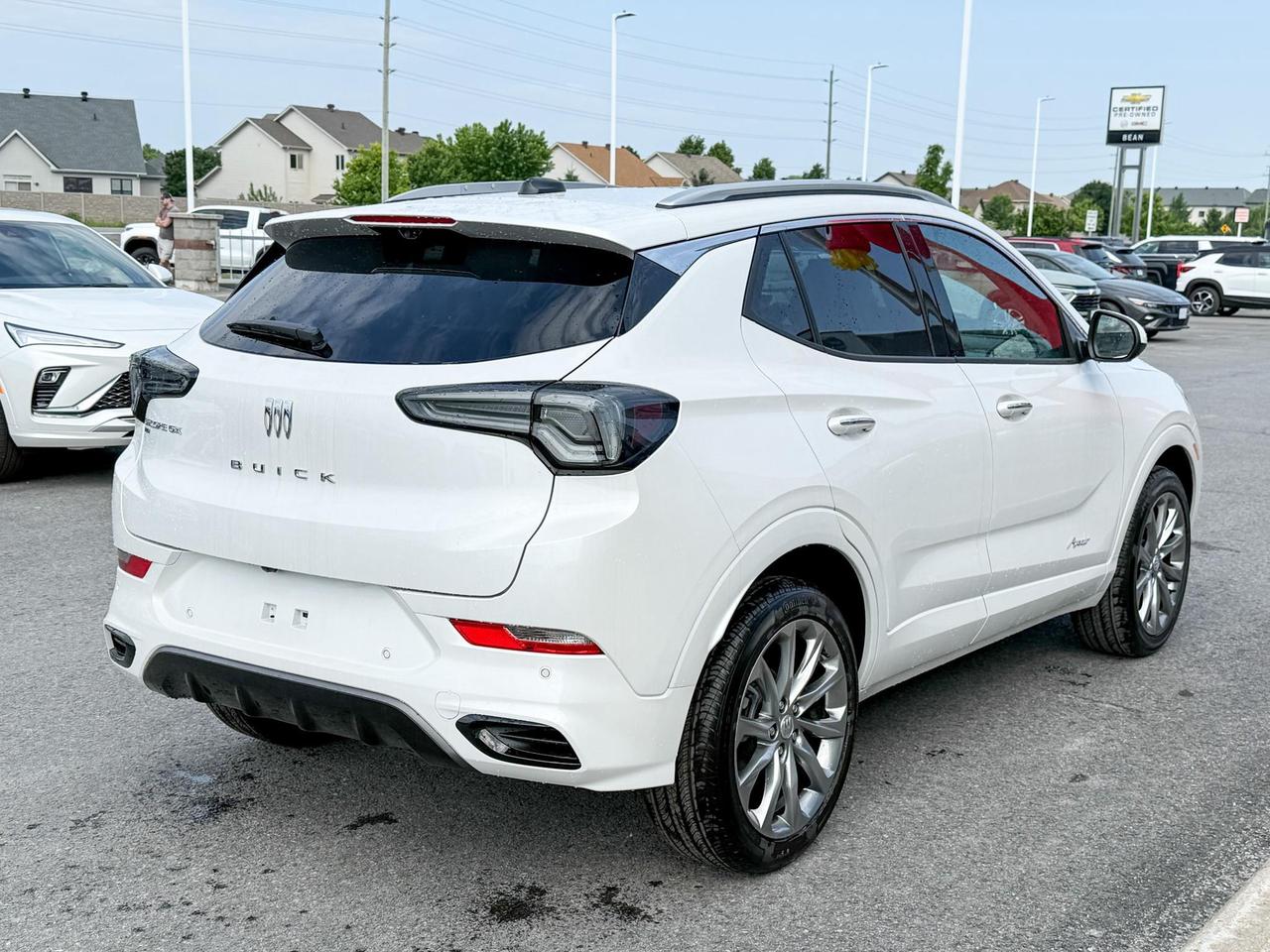 2026 Buick Encore GX Avenir 1.3L 3CYL WITH REMOTE START/ENTRY, SUNROOF, HEATED SEATS, HEATED STEERING WHEEL, HD SURROUND VISION, Photo
