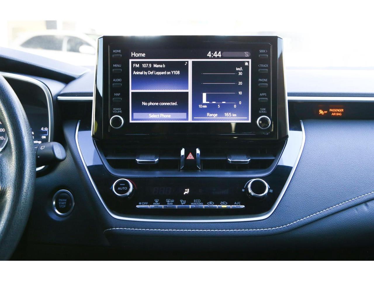 2022 Toyota Corolla SE Hatchback CVT Photo