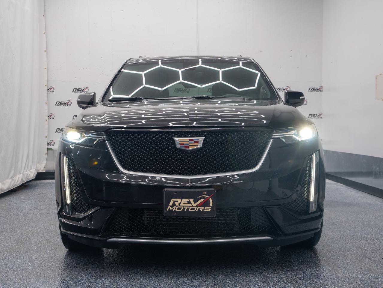2023 Cadillac XT6 Sport Photo