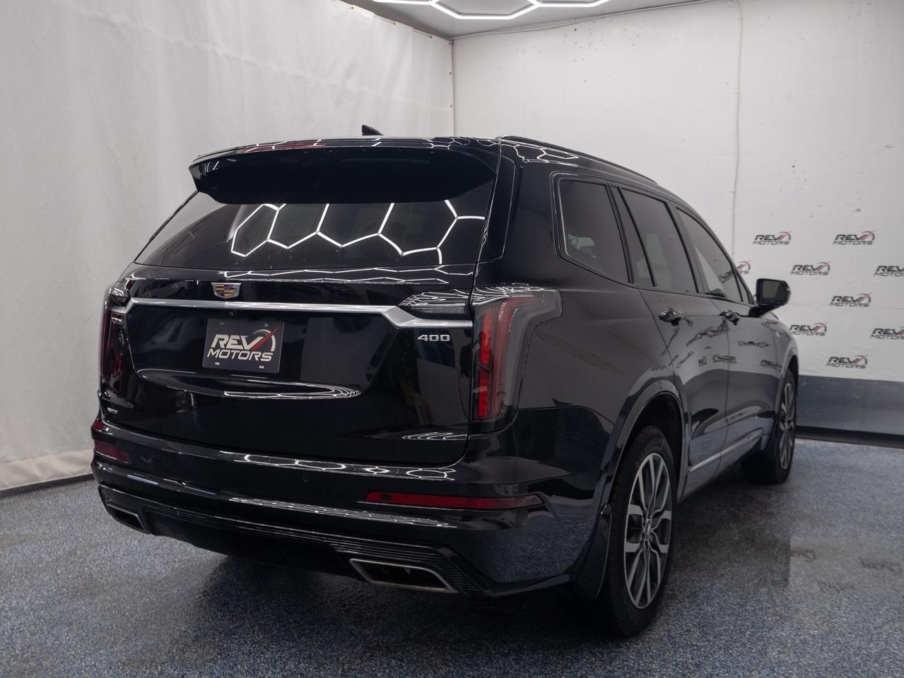 2023 Cadillac XT6 Sport Photo4
