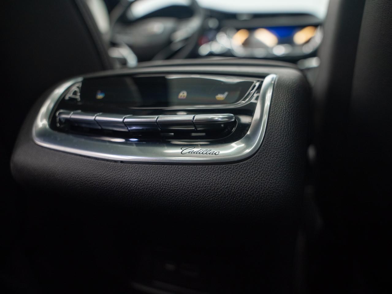 2023 Cadillac XT6 Sport Photo