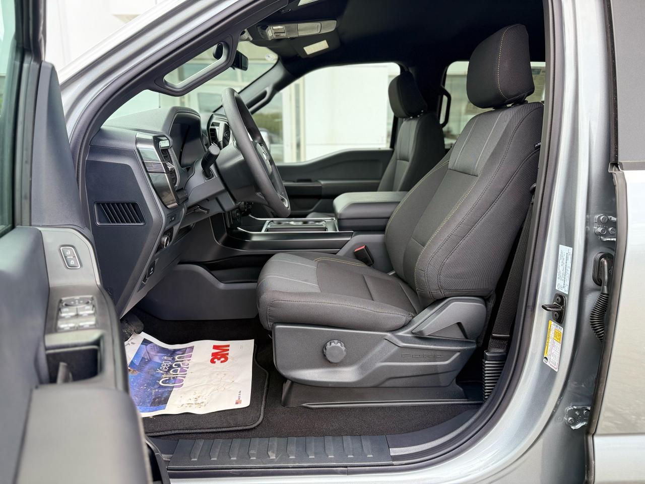 2025 Ford F-150 STX® Photo4
