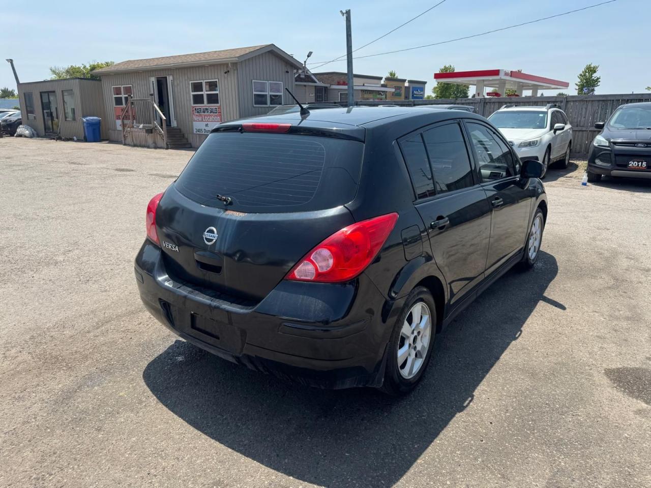 2011 Nissan Versa 1.8 S - Photo #5