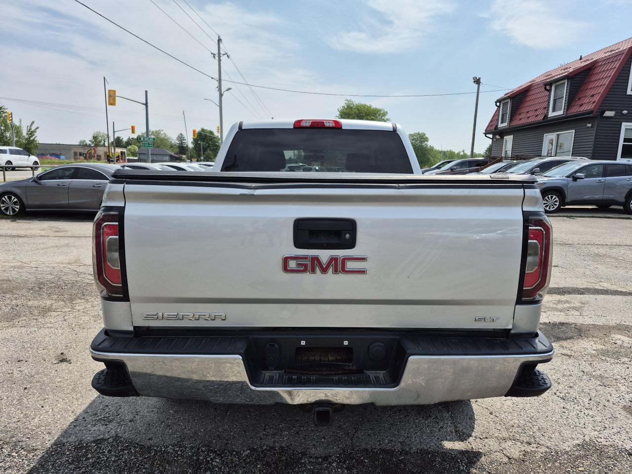 2017 GMC Sierra 1500 4WD CREW CAB 143.5" SLT Photo29