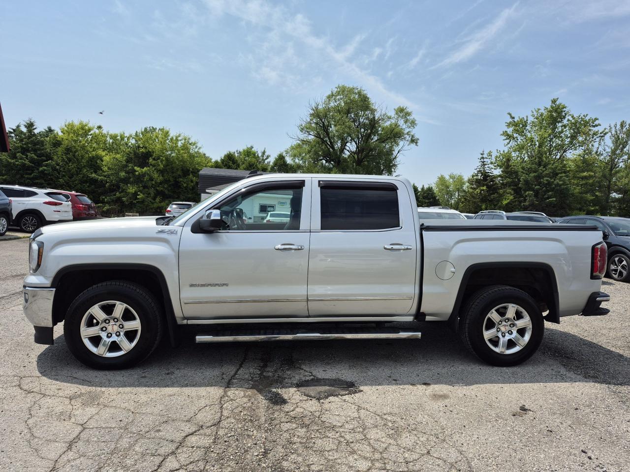 2017 GMC Sierra 1500 4WD CREW CAB 143.5" SLT Photo31