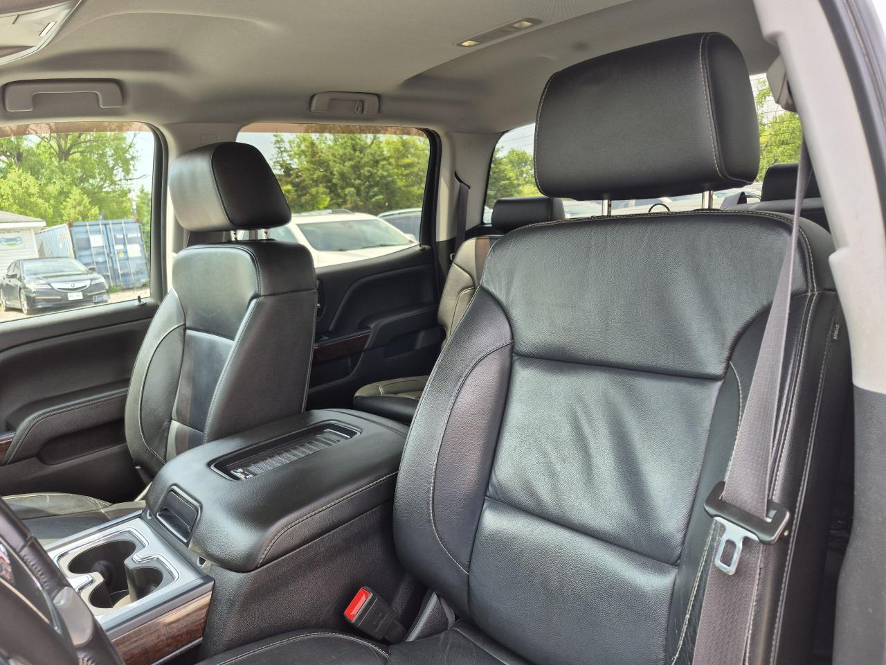 2017 GMC Sierra 1500 4WD CREW CAB 143.5" SLT Photo38