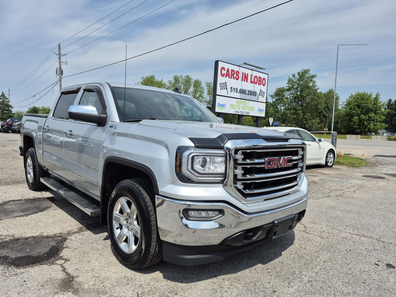 2017 GMC Sierra 1500 4WD CREW CAB 143.5" SLT Photo26