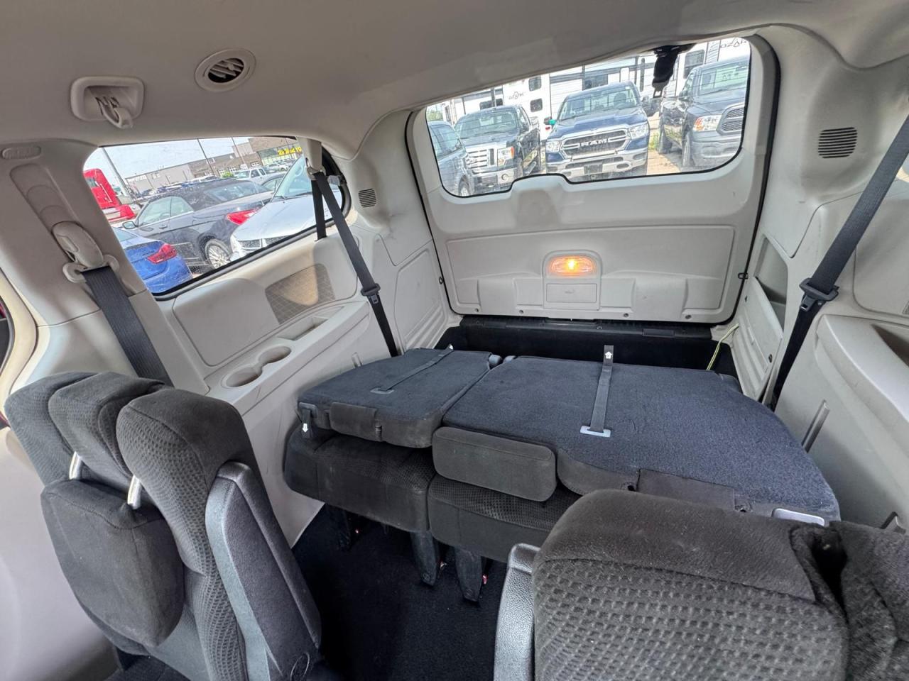 2016 Dodge Grand Caravan Crew - Photo #13