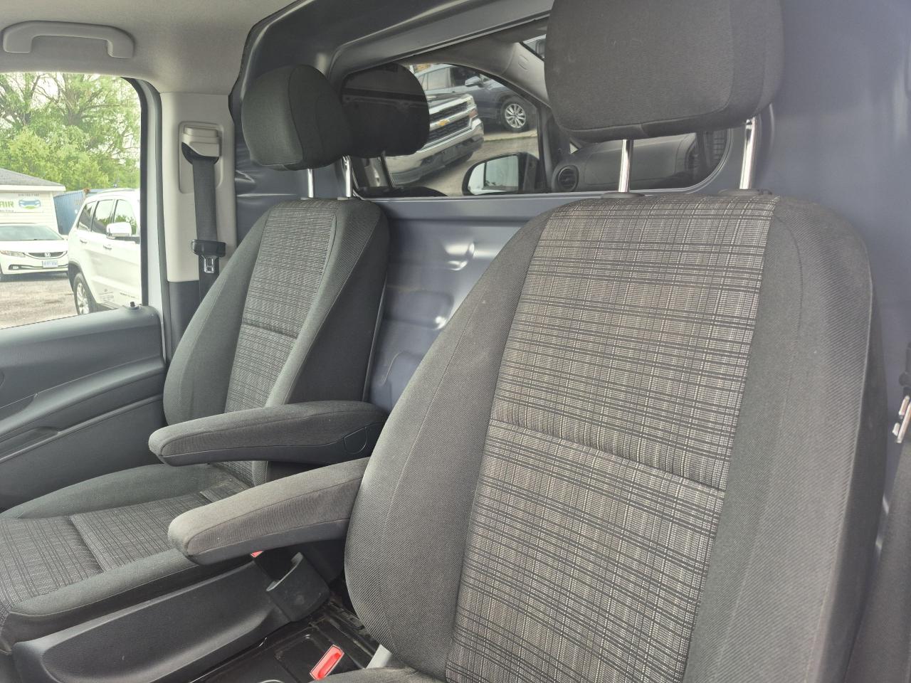 2019 Mercedes-Benz Metris Cargo Van Photo30