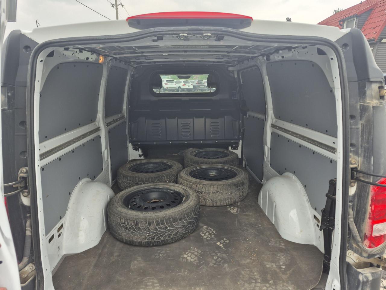 2019 Mercedes-Benz Metris Cargo Van Photo23