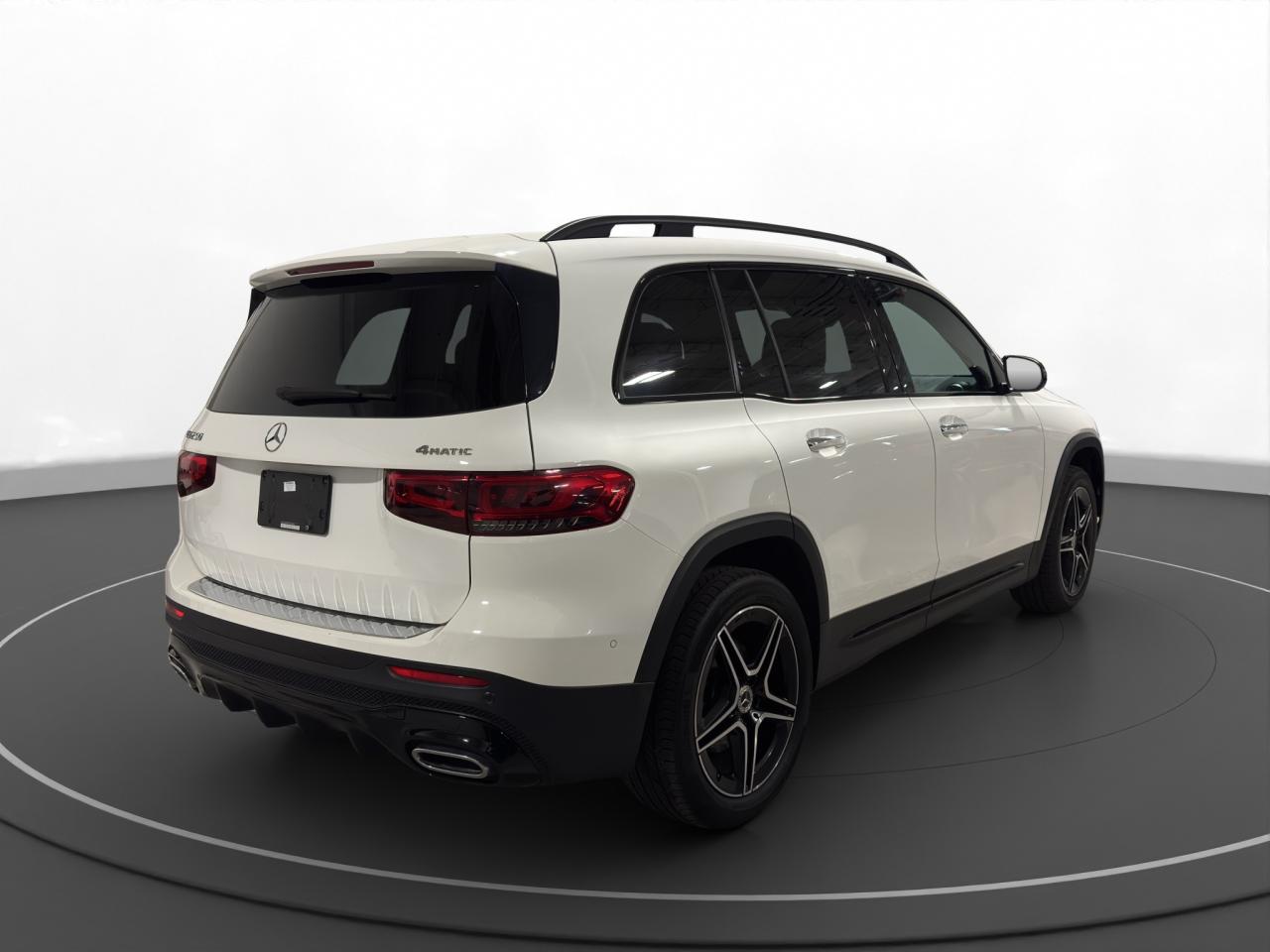 2021 Mercedes-Benz GLB GLB 250 | AMG PACKAGE| 7 SEATER - Photo #7