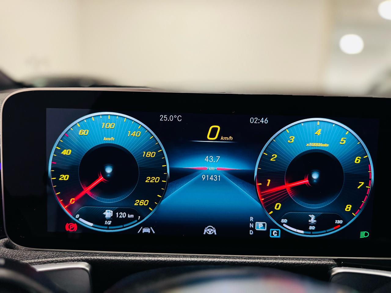 2021 Mercedes-Benz GLB GLB 250 | AMG PACKAGE| 7 SEATER - Photo #12