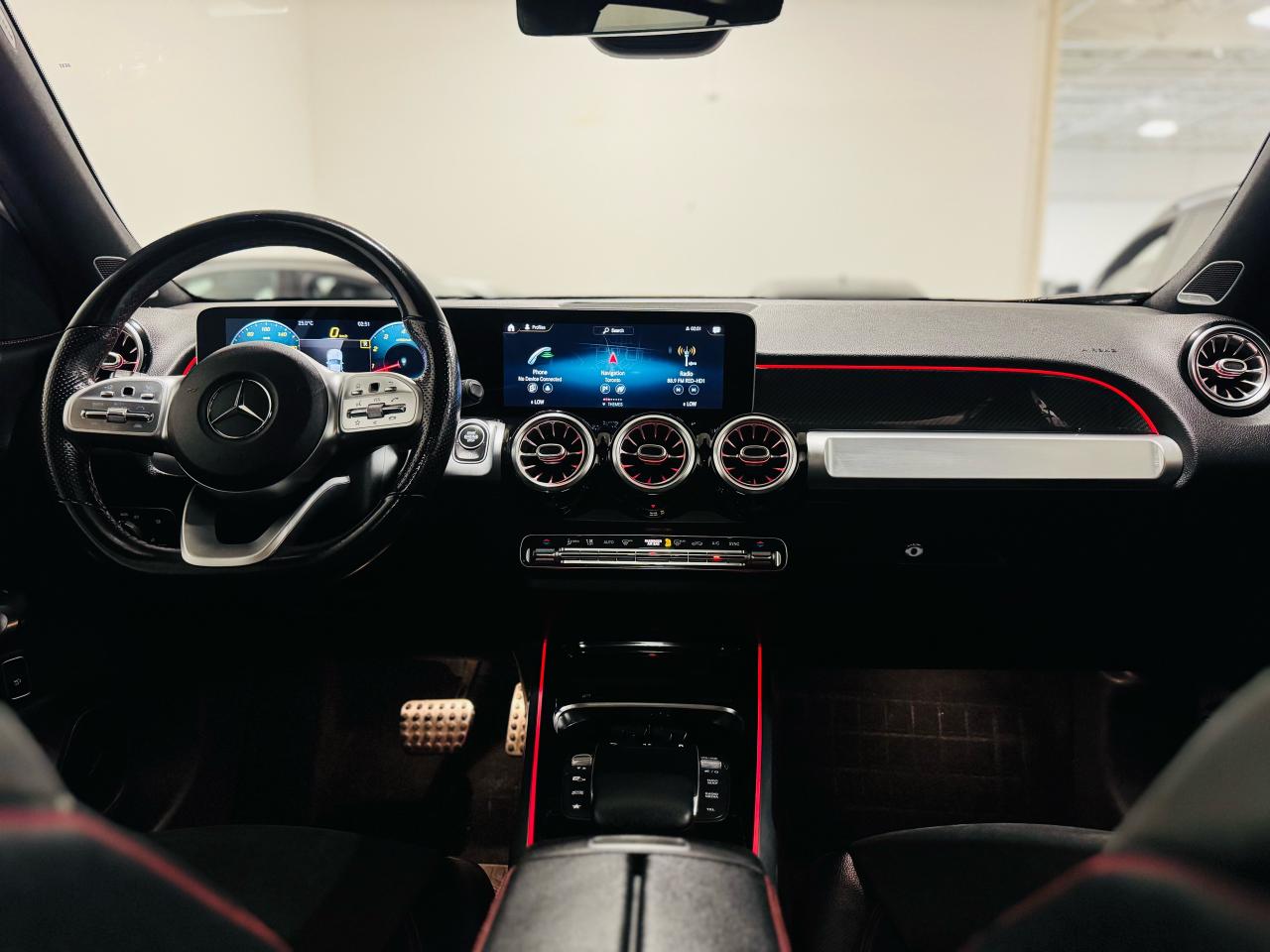2021 Mercedes-Benz GLB GLB 250 | AMG PACKAGE| 7 SEATER - Photo #27