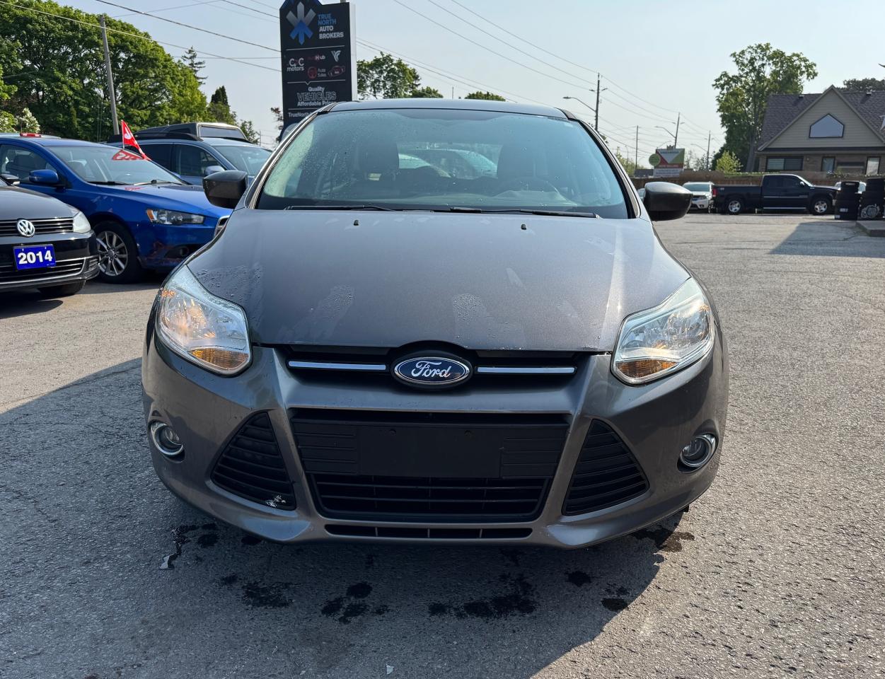 2012 Ford Focus SE - Photo #2