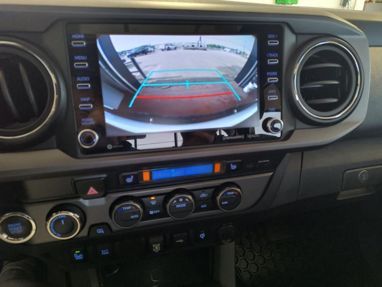 2020 Toyota Tacoma TRD SPORT 4X4 Photo