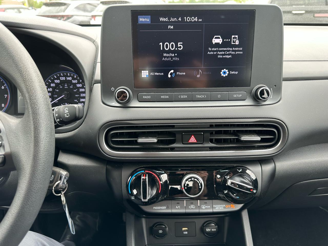 2022 Hyundai KONA Essential Photo14