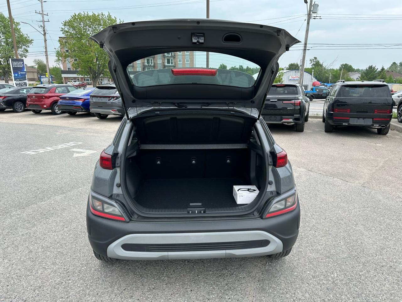 2022 Hyundai KONA Essential Photo10