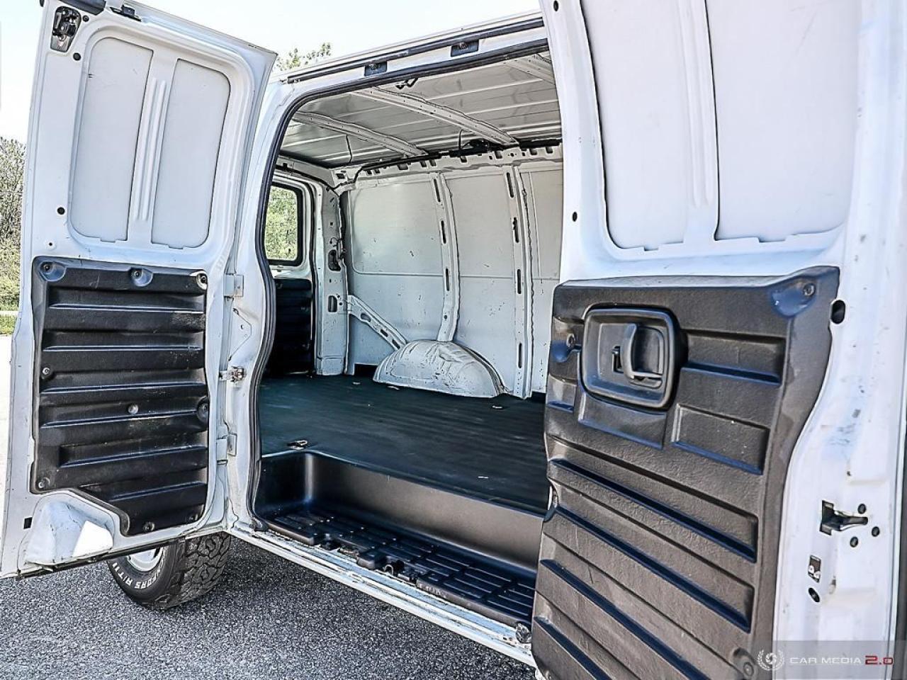 2021 GMC Savana Cargo Van G2500 Photo